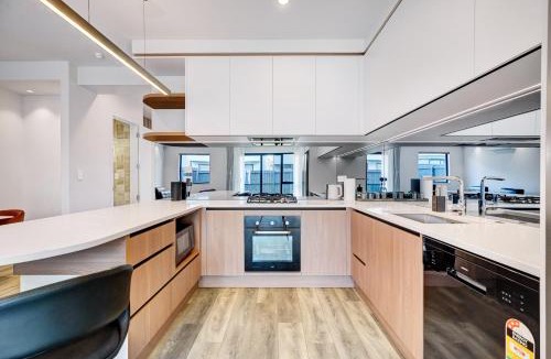 Hobsonville Bed & Breakfast | 14 Tiller Street, Hobsonville