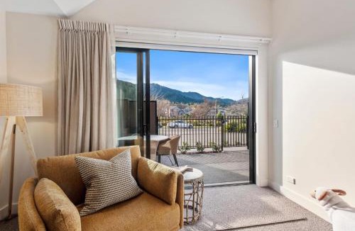 Hanmer Springs House | Boulder Point