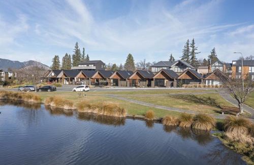 Hanmer Springs House | Boulder Point