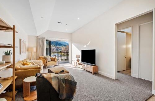Hanmer Springs House | Boulder Point