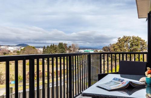 Taupo House | Escape to Taupo