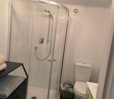 Lower Shotover House | Gorgeous Cabin Private Entrance & Ensuite