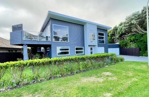 Opunake House | Vinnies Haven - Opunake Holiday Home