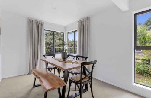 Cambridge Apartment | Modern Cambridge Retreat