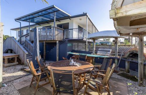 Katikati Apartment | Harbour Views House or Flat