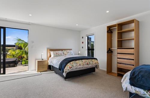 Mangawhai House | Tropical Hideaway - Mangawhai Retreat