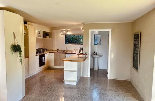 Whakamarama Apartment | Peninsula Paradise