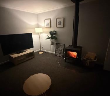 Whanganui House | PET friendly on St Johns