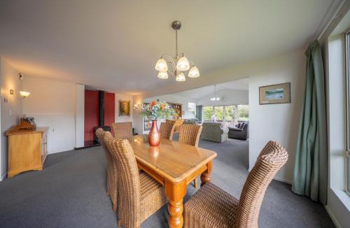 Te Anau House | Waterpark Lodge