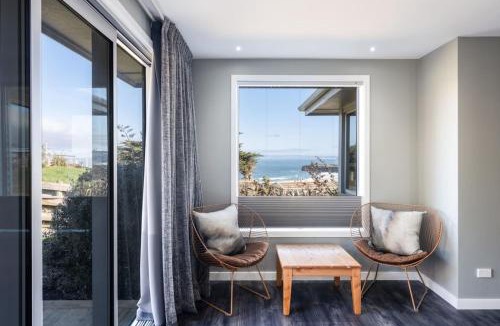 Dunedin House | Coastal Escape o Your Getaway