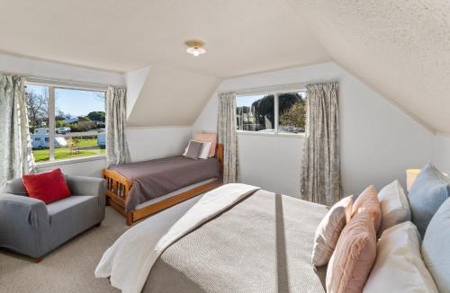 Tahunanui House | Tahunanui Beach Holiday Home