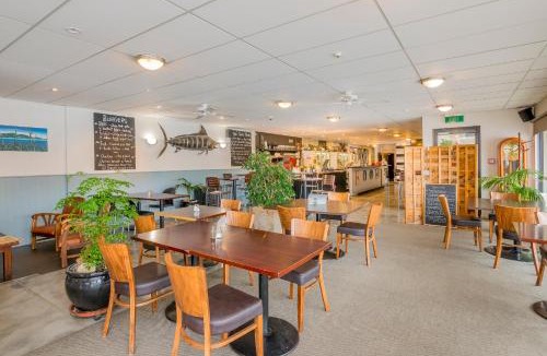 Paekakariki Hotel | Finns Paekakariki