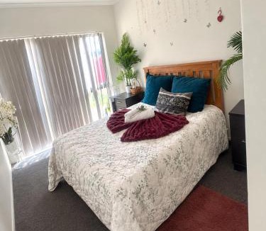 Papatoetoe Apartment | The Luxe Airport Nest