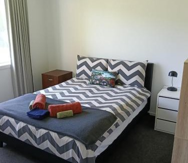 Auckland House | Sunny room