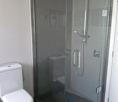 Auckland House | Sunny room