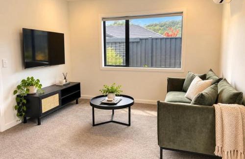 Lower Shotover Apartment | Cosy Retreat in Lower Shotover