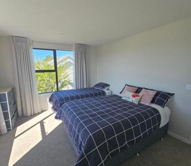 Devonport Bed & Breakfast | Retreat on Regent