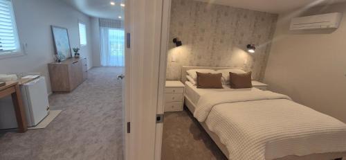 One Tree Point House | Bay Breeze at One Tree Point