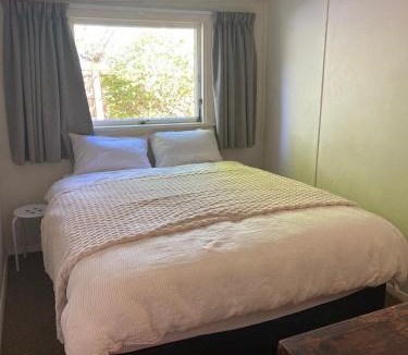 Clyde House | Charming Stone Cottage in Clyde