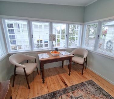 Leamington House | Robyn's Nest Cottage Cambridge