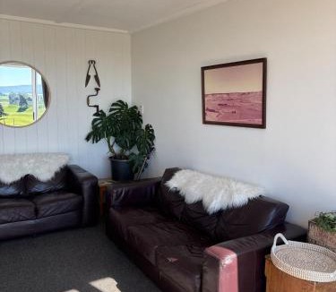 Rerewhakaaitu House | The Cottage