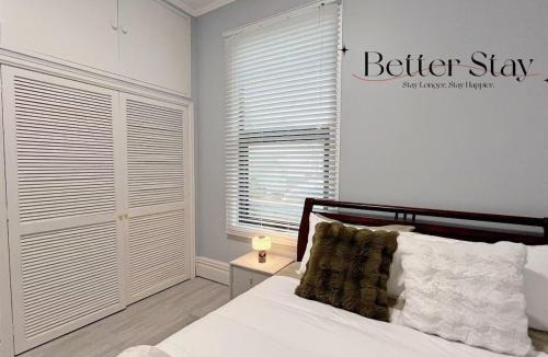 Kilbirnie Villa | 5BR Seaview Home Near Airport and Wellington City