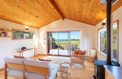 Golden Bay Ski Chalet | Creating Balance Nature Retreat - Golden Bay