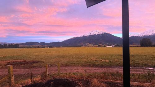Staveley Apartment | Alpine View Lodge - A million dollar mountain view for everyone to enjoy
