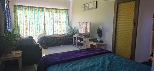 Te Horo Beach House | Beach rustic & Affordable, no frills self catered private