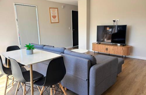 Papanui Apartment | Luxury 2-Bed Townhouse Opposite Northlands Mall