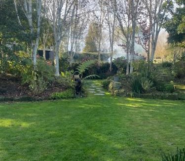 Ohaupo Bed & Breakfast | Black House Lodge