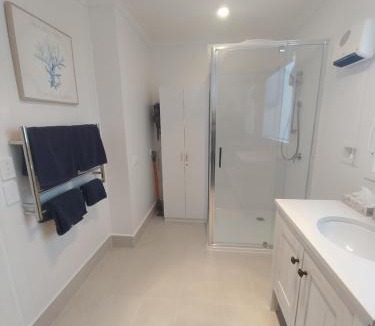 Bluff Apartment | Salty Seagull