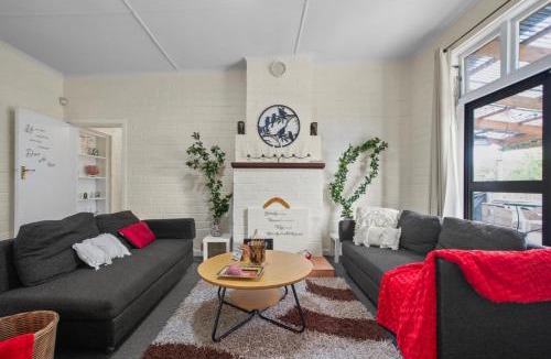 Manurewa House | Cozy Family Home - Manukau City Holiday Home