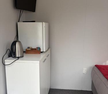 Rakaia Hotel | Rakaia River Holiday Park and Motels