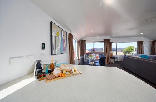 Kaikoura House | Revive House | Comfortable Base | Top Unit - KK71932