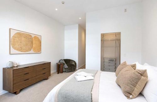 Te Aro Apartment | The Primrose Parlor Stylish Heart of the CBD