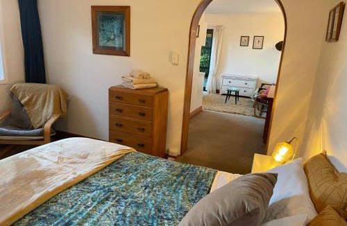 South Bay Villa | The Gallery Kaikoura - Ocean View Retreat