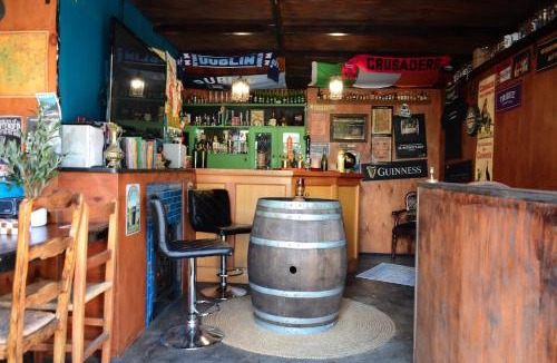 Picton House | The Green Dragon Tavern Suite-Picton