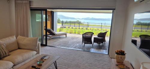 One Tree Point House | Bay Breeze at One Tree Point