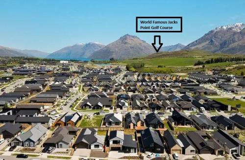 Kawarau Falls Apartment | Peaceful Private Room and Ensuite