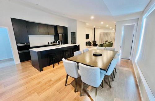 Te Anau House | The Dalhousie Residence
