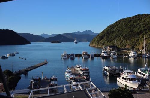 Picton Apartment | Waterfront Retreat on the foreshore of Queen Charlotte Sound
