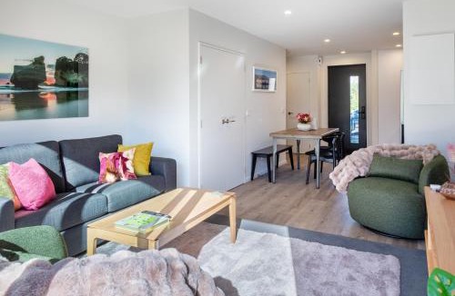 Edgeware Apartment | City Family Stay, Baby Ready and Carpark
