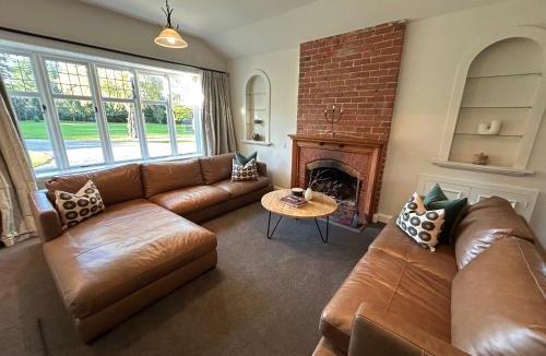 Amberley Villa | Amberley Lodge