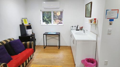Takanini House | Private guest suite near the airport 1-4 guests