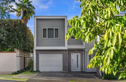 Hamilton Lake Apartment | Hamilton Lake Haven