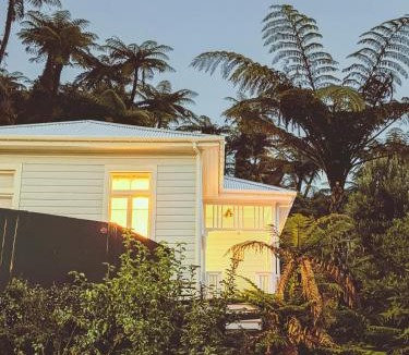 Greymouth House | 1920s Character Home with Coastal Views & Bush