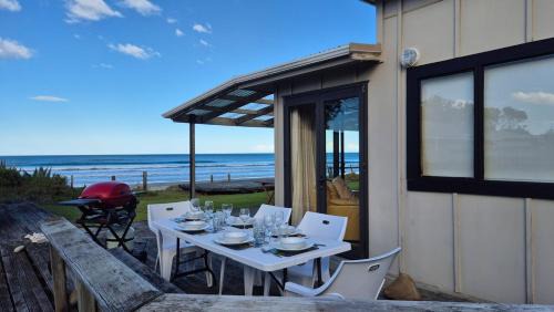 Ocean Beach House | Whareupoko