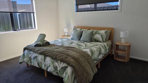 Nukuhau House | New Modern Taupo Escape just minutes from Township