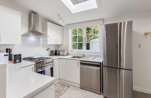 Mount Eden House | Beautiful Heritage Home in Mt Eden by Zodiak Stays